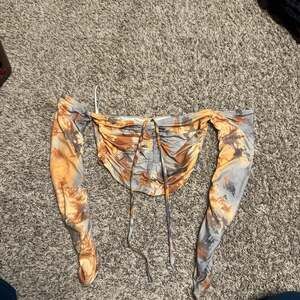 PrettyLittleThing Multi Water Renaissance Mesh Ruched Bardot Bodysuit